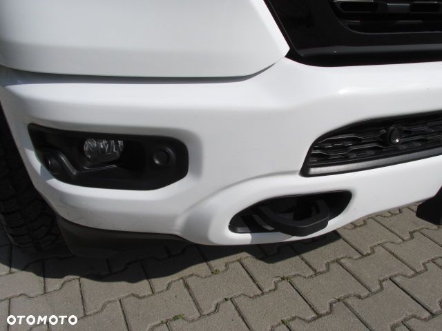 RAM 1500 Crew Cab Shortbed Bighorn - 10