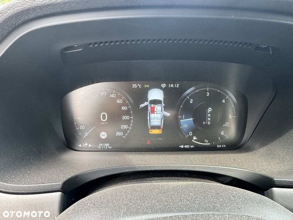 Volvo V90 D4 SCR Momentum Pro - 4