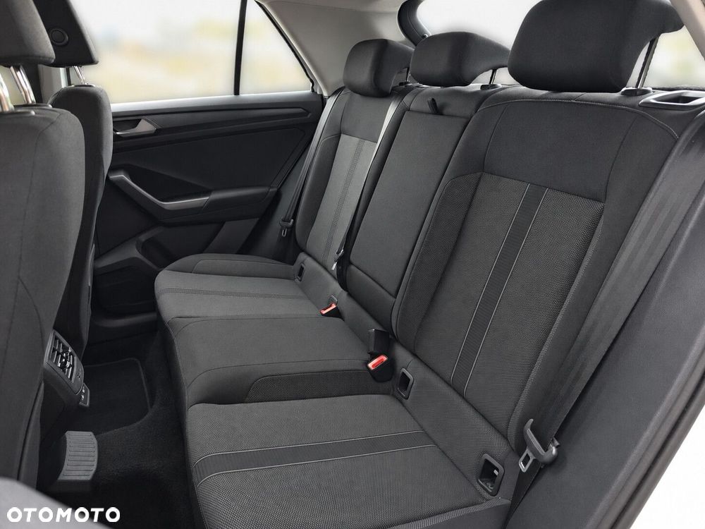 Volkswagen T-Roc - 21