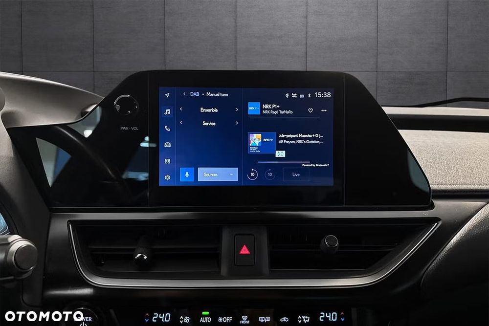 Lexus UX 250h (E-FOUR) Luxury Line - 13