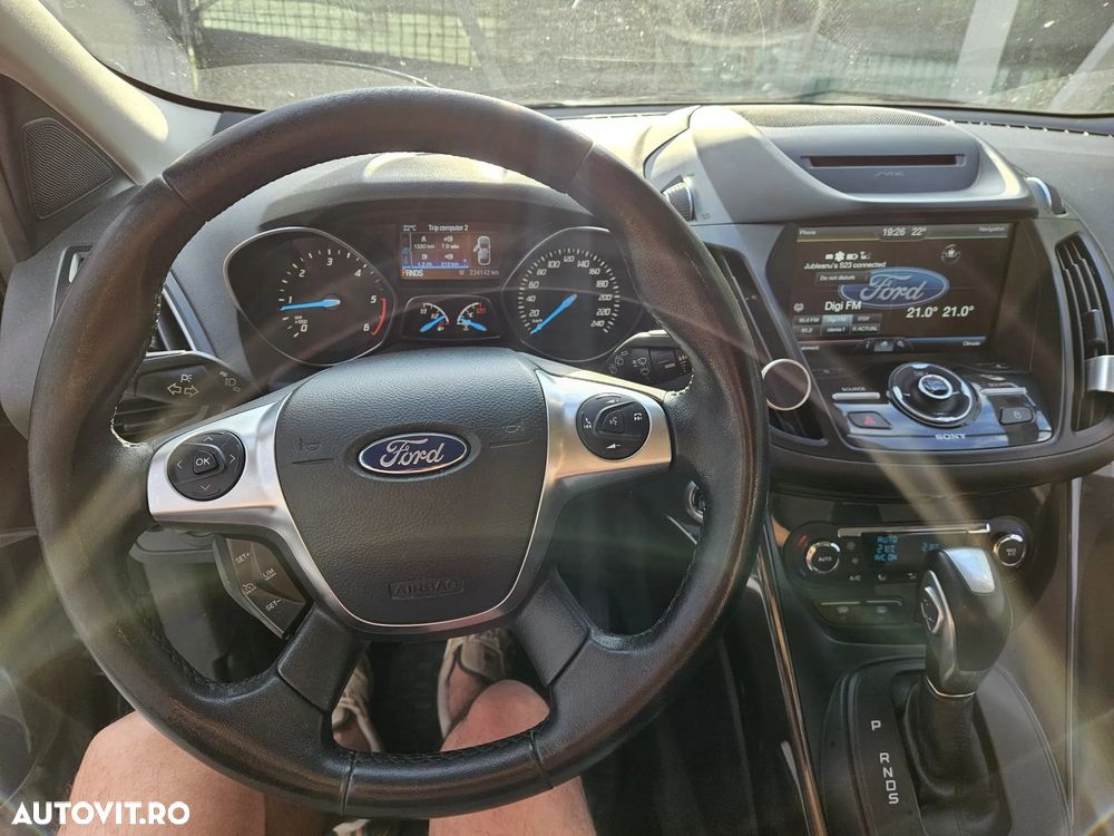 FORD Kuga 2015 — imagine 2