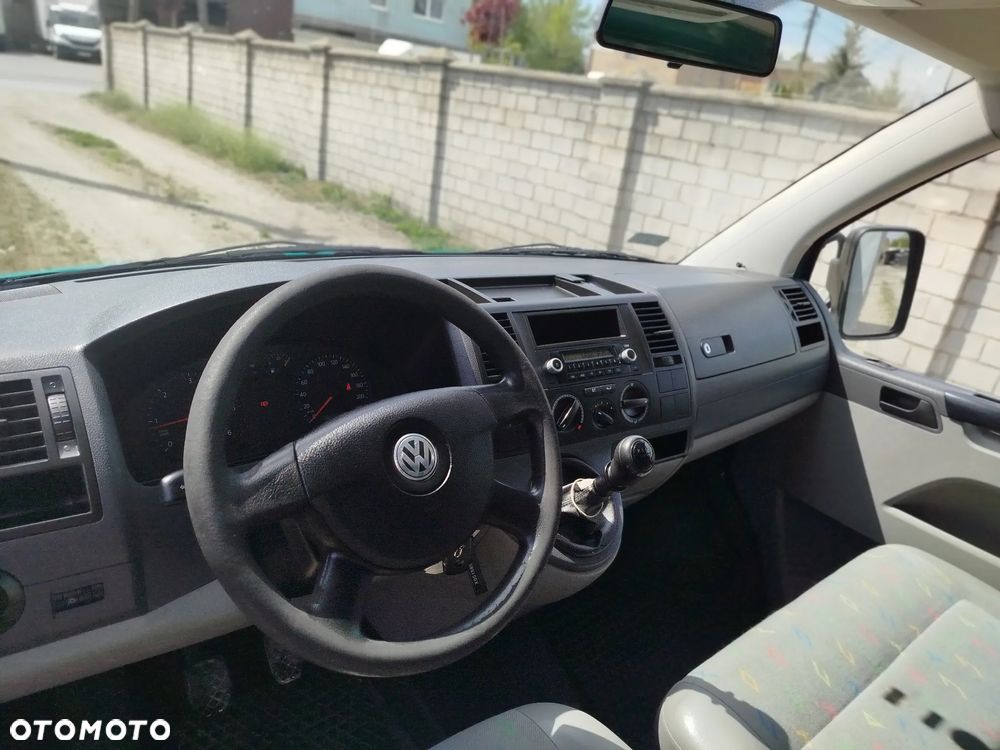Volkswagen T5 - 10