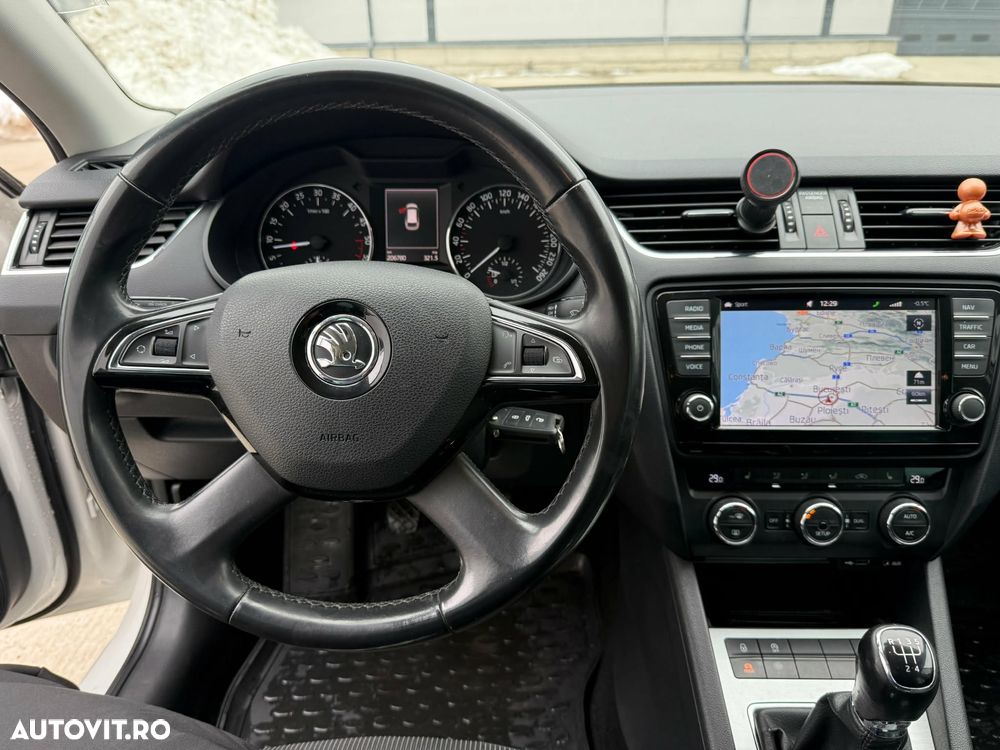 Skoda Octavia 1.6 TDI ELEGANCE - 7