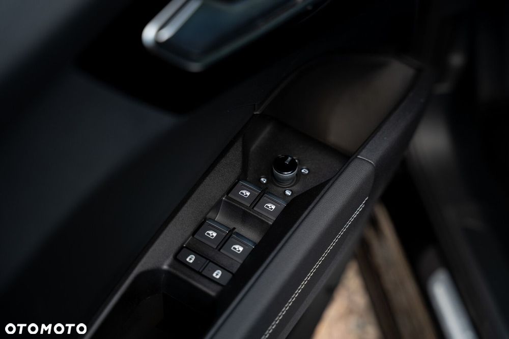 Audi Q4 e-tron - 9