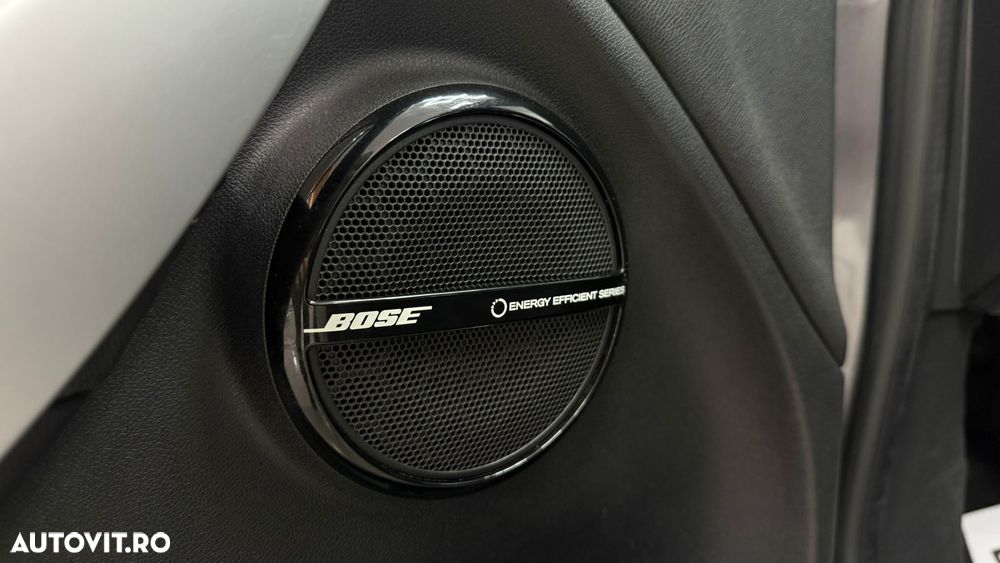 Renault Megane ENERGY dCi 110 Start & Stop Bose Edition - 26