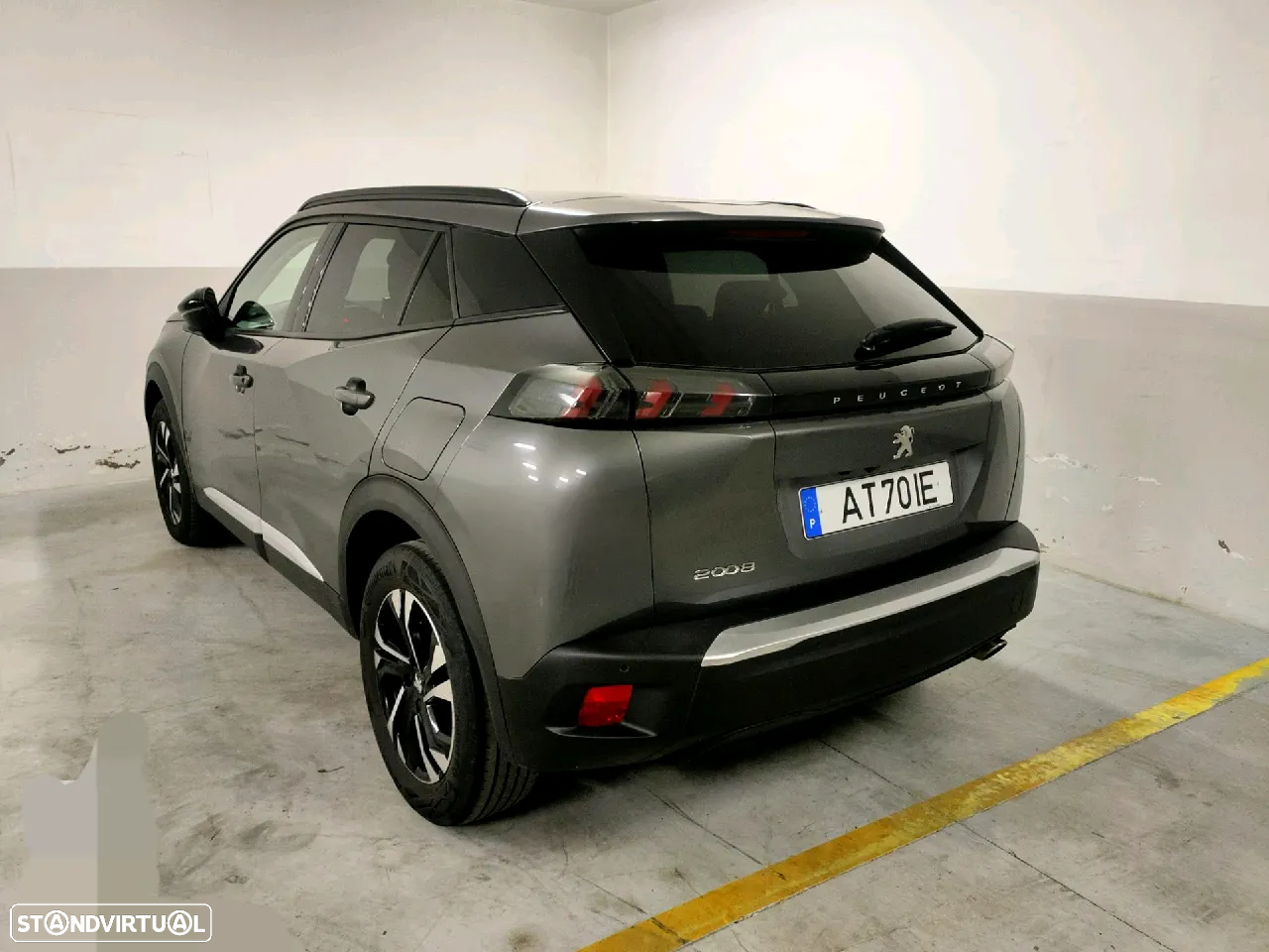 Peugeot 2008 1.5 BlueHDi Allure - 4