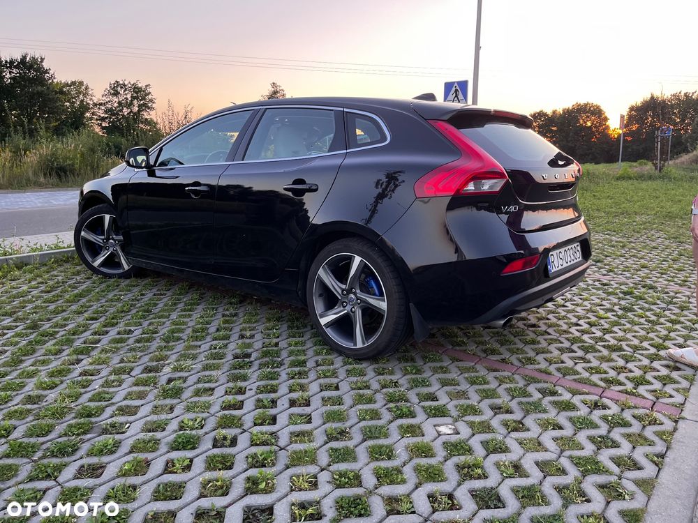 Volvo V40 T3 Momentum - 19