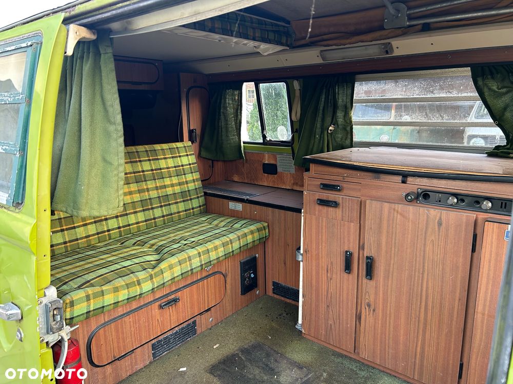 Volkswagen Transporter - 4