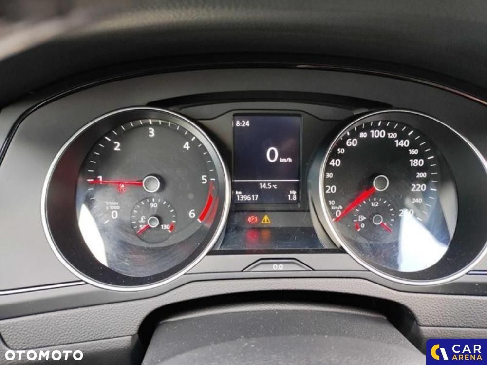 Volkswagen Passat - 10