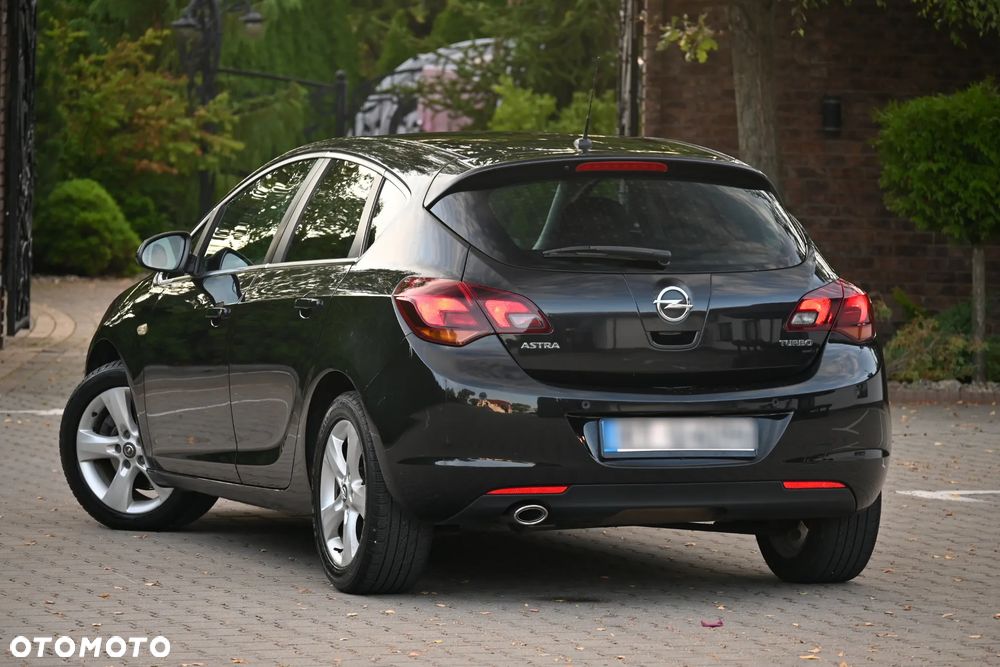 Opel Astra 1.6 Turbo Active - 12