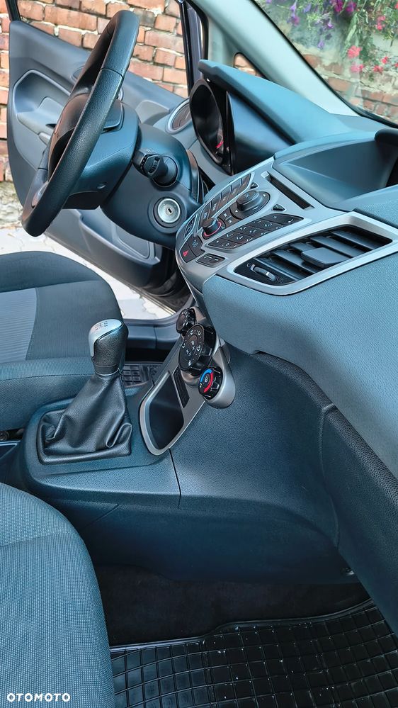 Ford Fiesta - 6