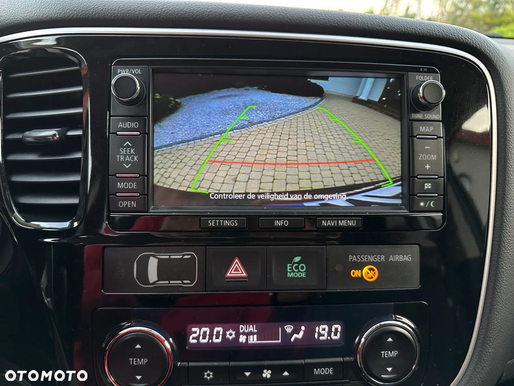 Mitsubishi Outlander - 5