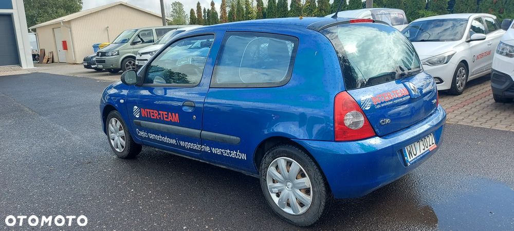Renault Clio - 7
