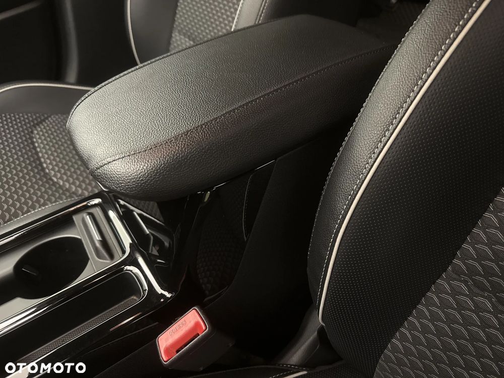 Kia Ceed 1.5 T-GDI Business Line DCT - 20