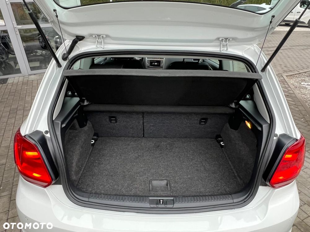 Volkswagen Polo 1.2 TSI Blue Motion Technology Lounge - 18