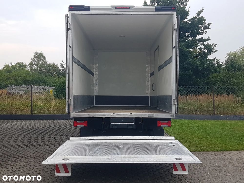 Iveco DAILY 70-180 WINDA 8EP KONTENER 4,39x2,20x2,20 IZOTERMA KLIMA 7TON BLIŹNIAKI - 5