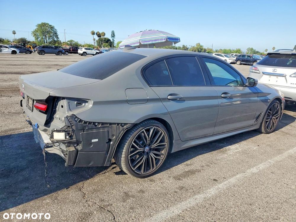 BMW Seria 5 530i M Sport Edition - 4