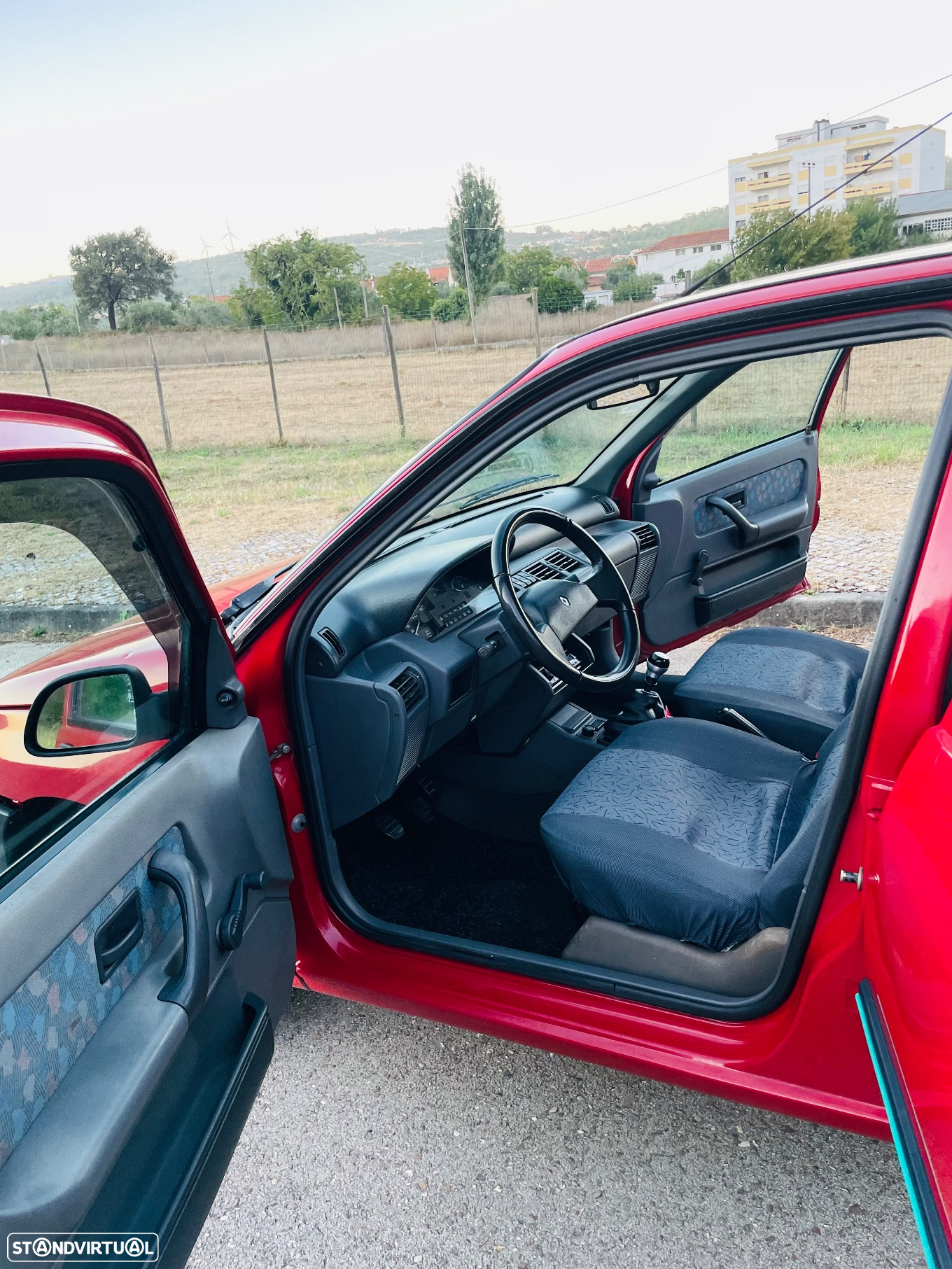 Renault Clio - 8