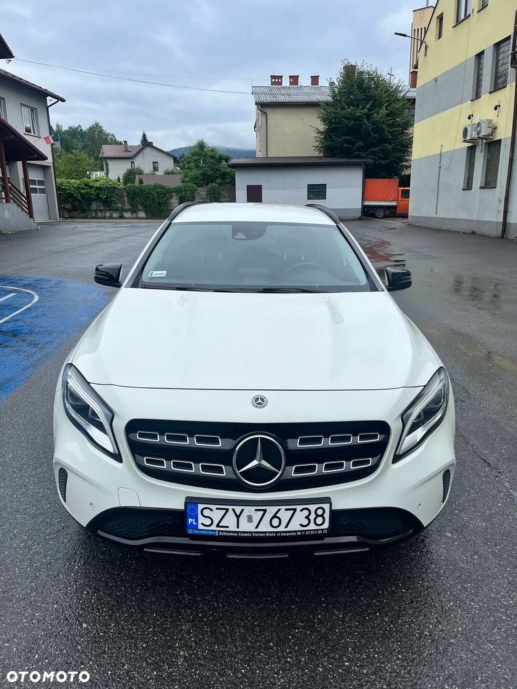 Mercedes-Benz GLA 200 7G-DCT - 1
