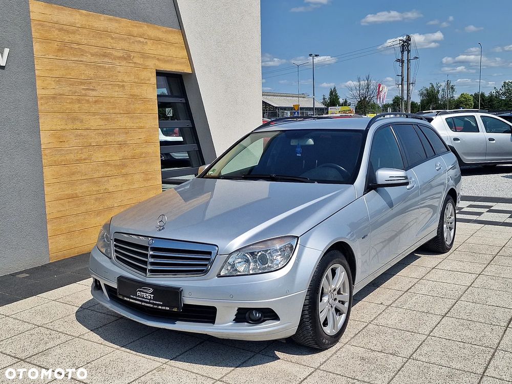 Mercedes-Benz Klasa C 180 CGI BlueEFFICIENCY Elegance - 2