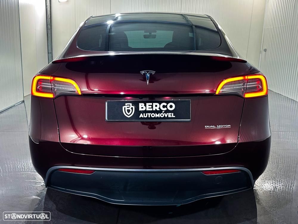 Tesla Model Y Performance Dual Motor AWD - 6