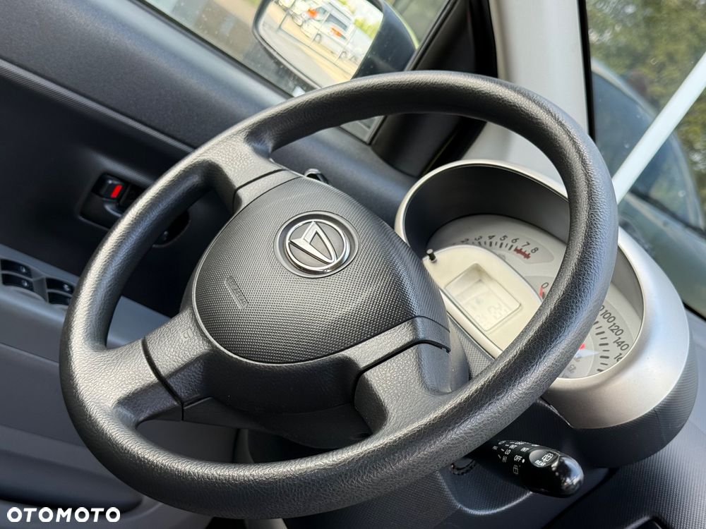 Daihatsu Sirion 1.0 - 31