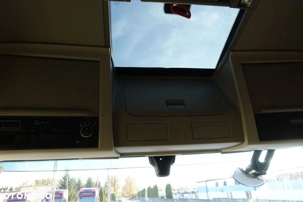 Volvo FH 500 GLOBETROTTER / STANDARD/ AUTOMAT / EURO 6 / KLIMATYZACJA POSTOJOWA/ 2 ZBIORNIKI PALIWA - 24