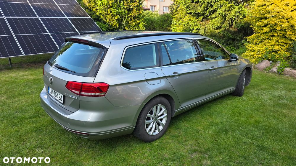 Volkswagen Passat - 14