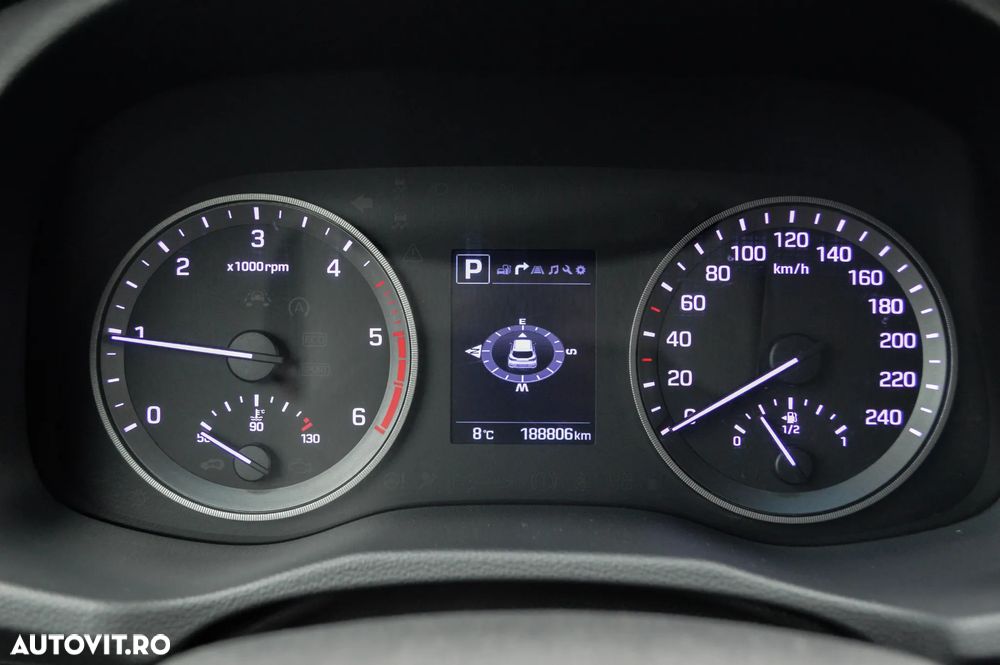 Hyundai Tucson blue 1.7 CRDi 2WD DCT Passion - 31