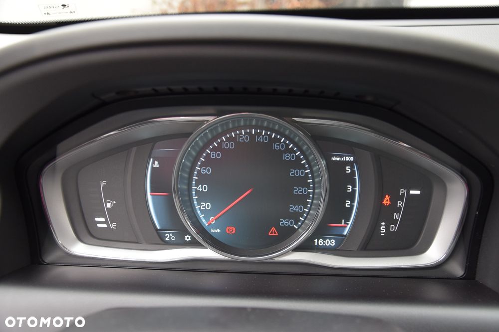 Volvo XC 60 D4 AWD Summum - 27