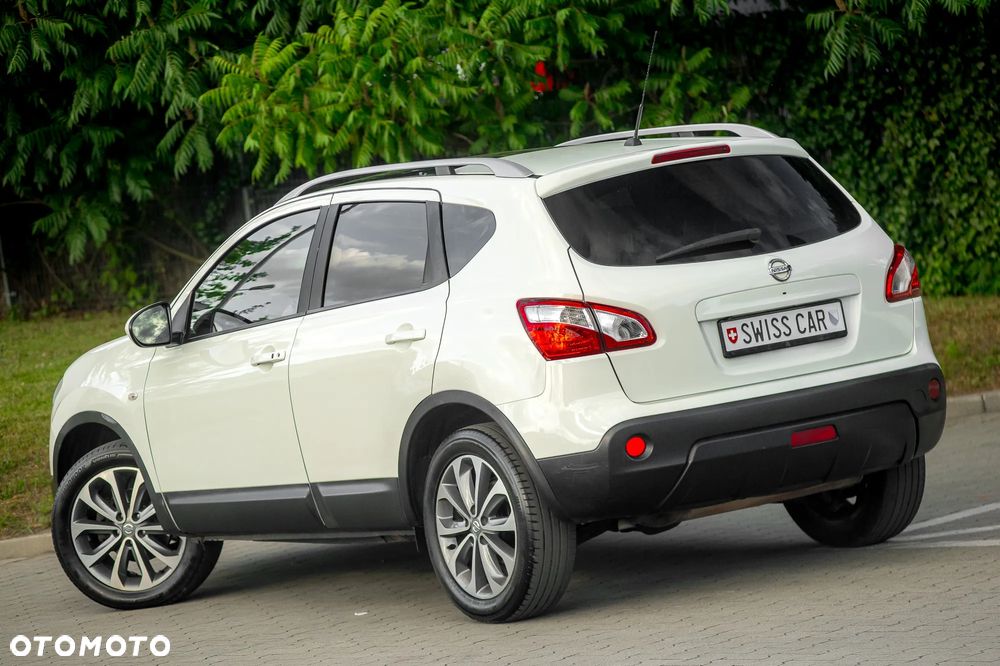 Nissan Qashqai 2.0 4x4 Tekna Premium - 12