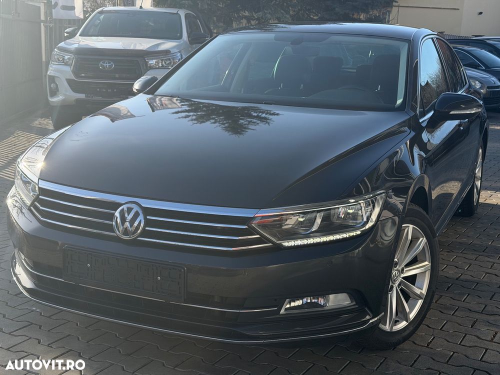 Volkswagen Passat 2.0 TDI SCR DSG Highline - 1