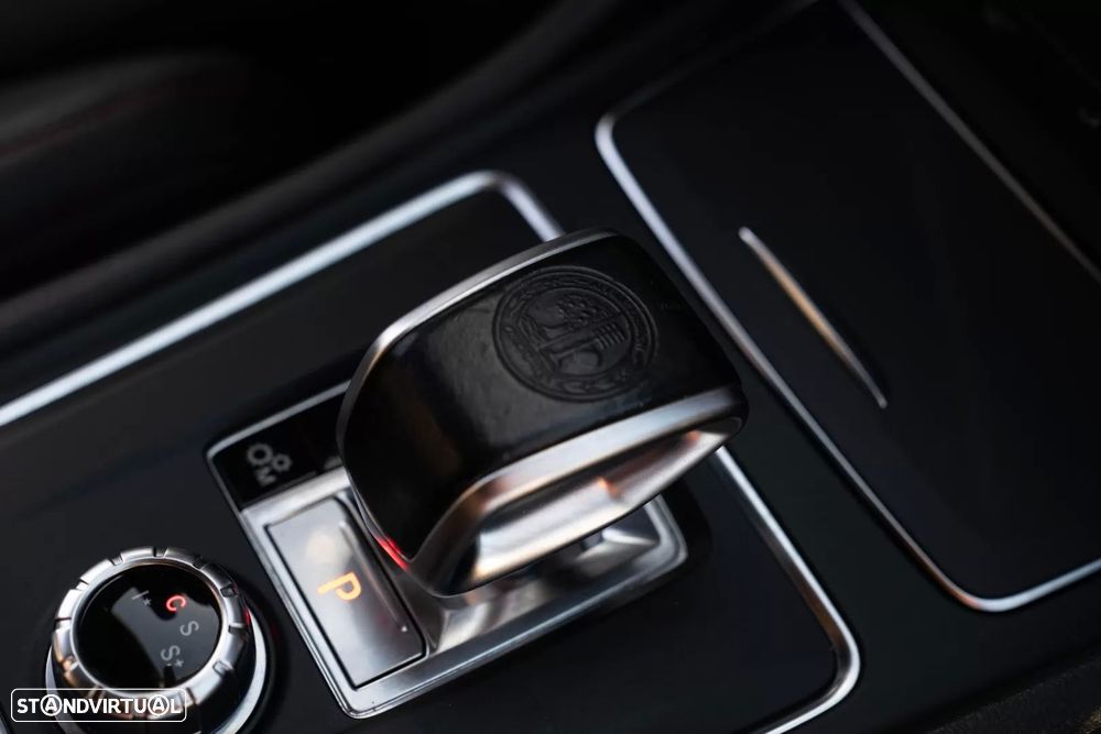 Mercedes-Benz CLA 45 AMG 4-Matic - 15