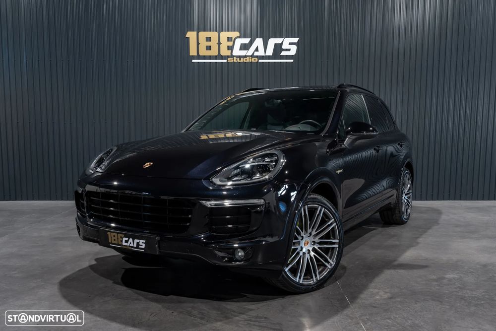 Porsche Cayenne S E-Hybrid - 34