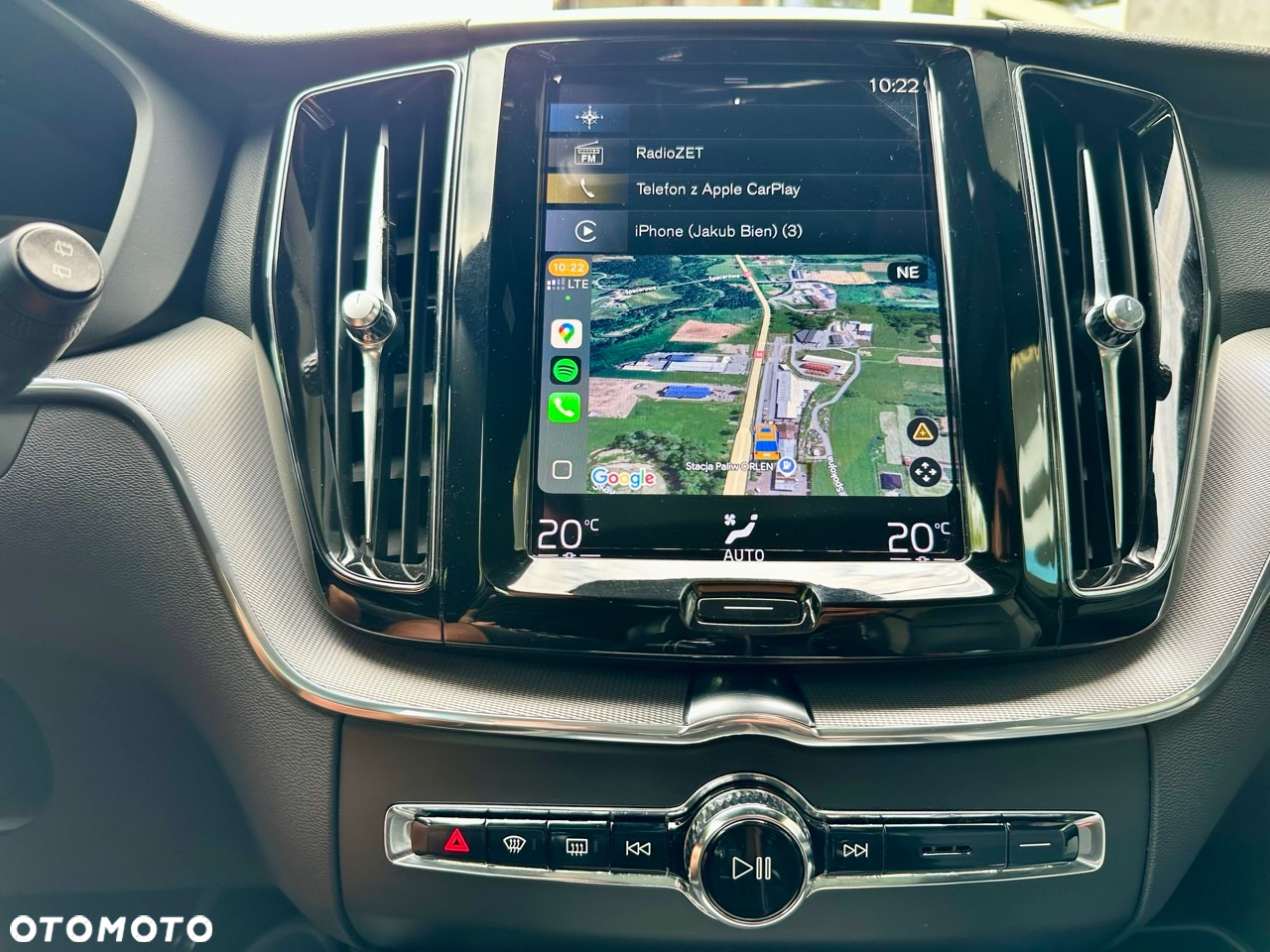 Volvo XC 60 T6 AWD Plug-In Hybrid R-Design - 20