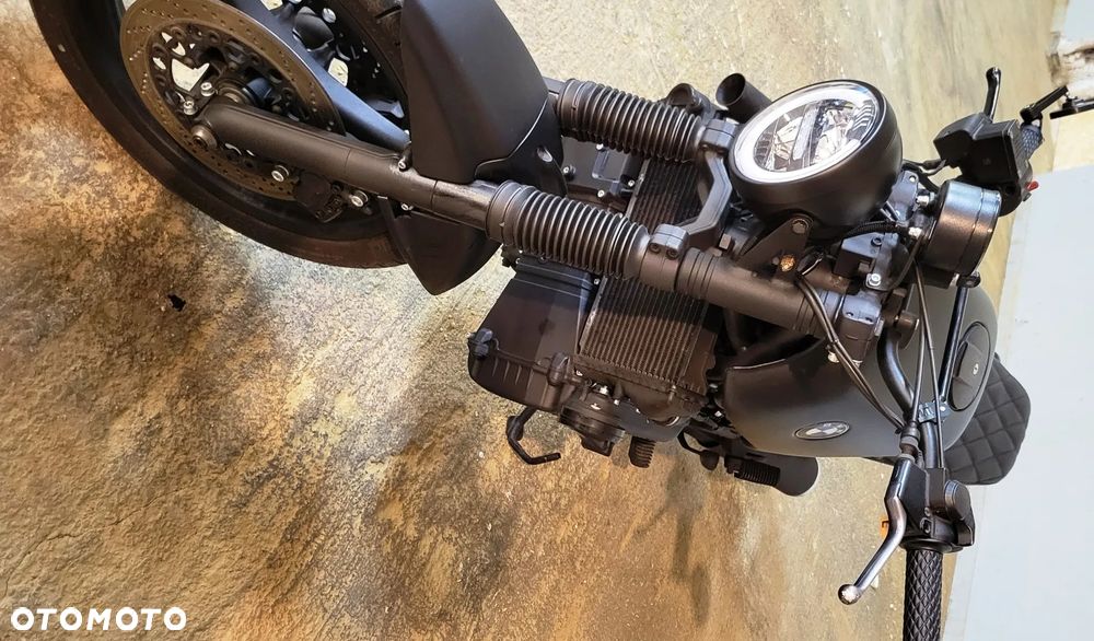 BMW K - 9