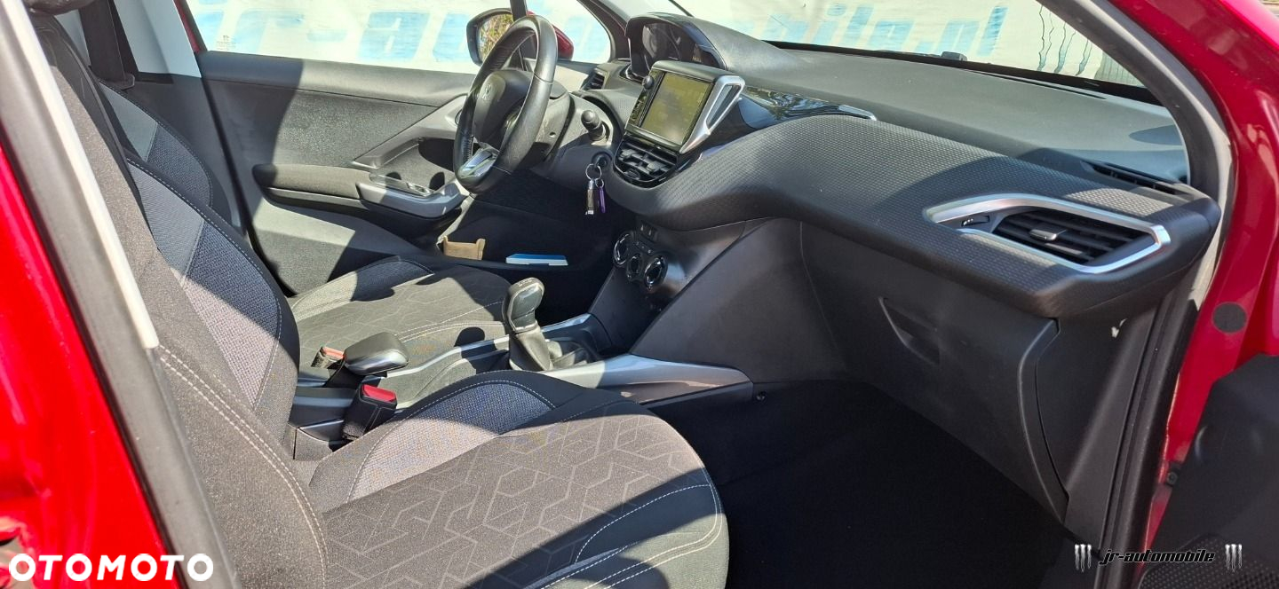 Peugeot 2008 - 13