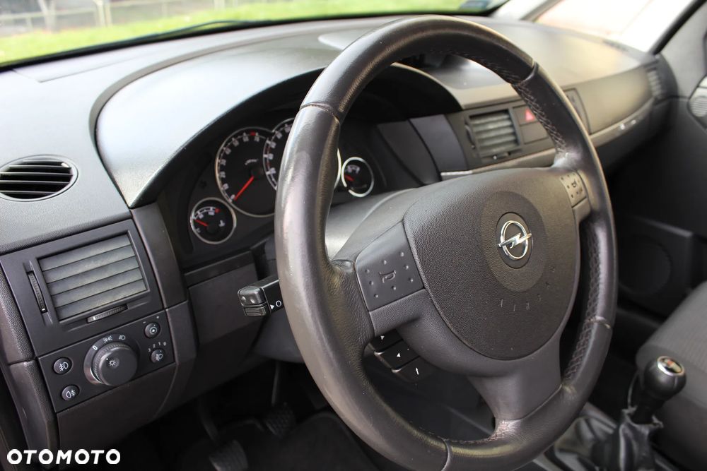 Opel Meriva - 12