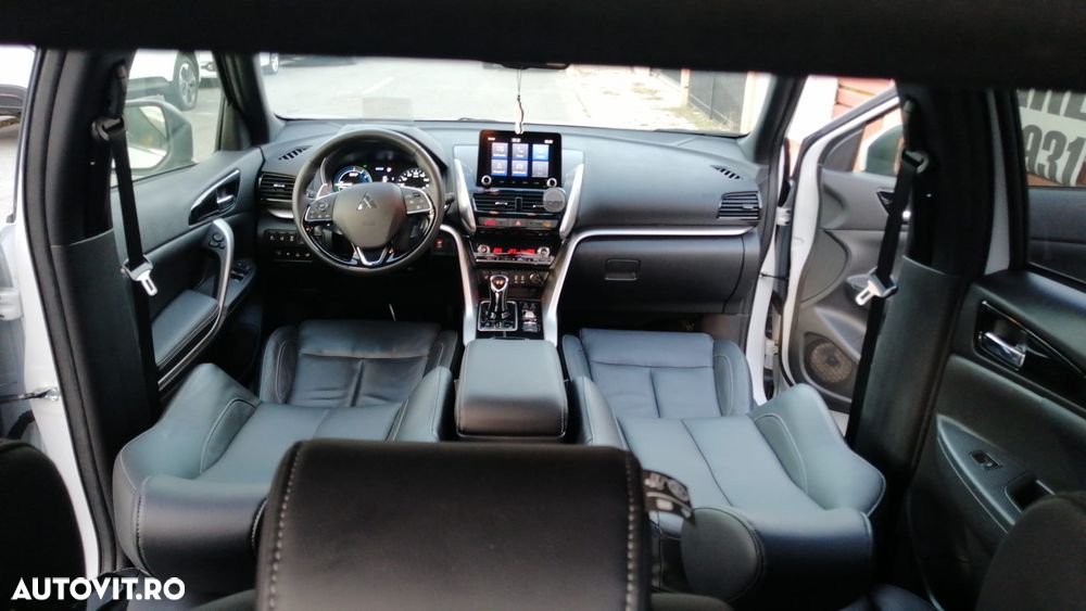 Mitsubishi Eclipse-Cross PHEV Intense+ Black - 15