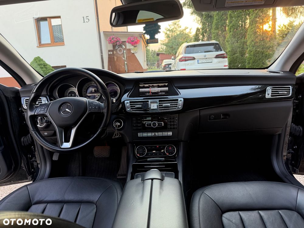 Mercedes-Benz CLS 350 CDI 4Matic 7G-TRONIC - 25