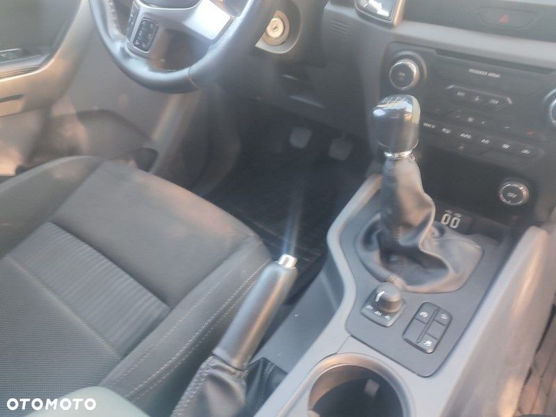 Ford Ranger 2.2 TDCi 4x4 DC Limited - 25