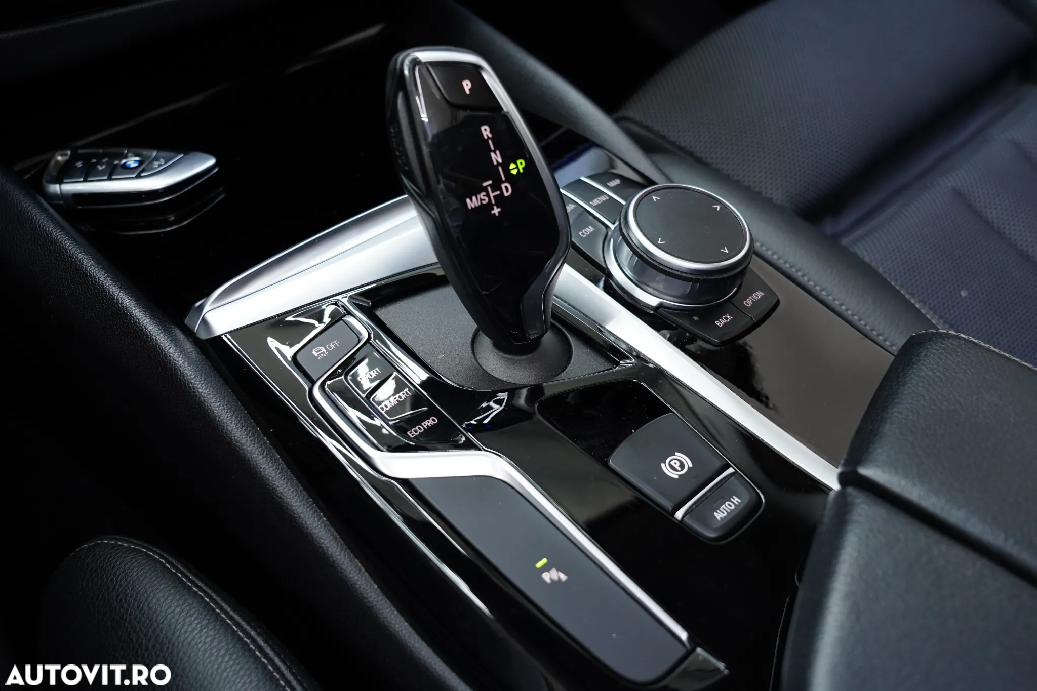 BMW Seria 5 520d AT - 11