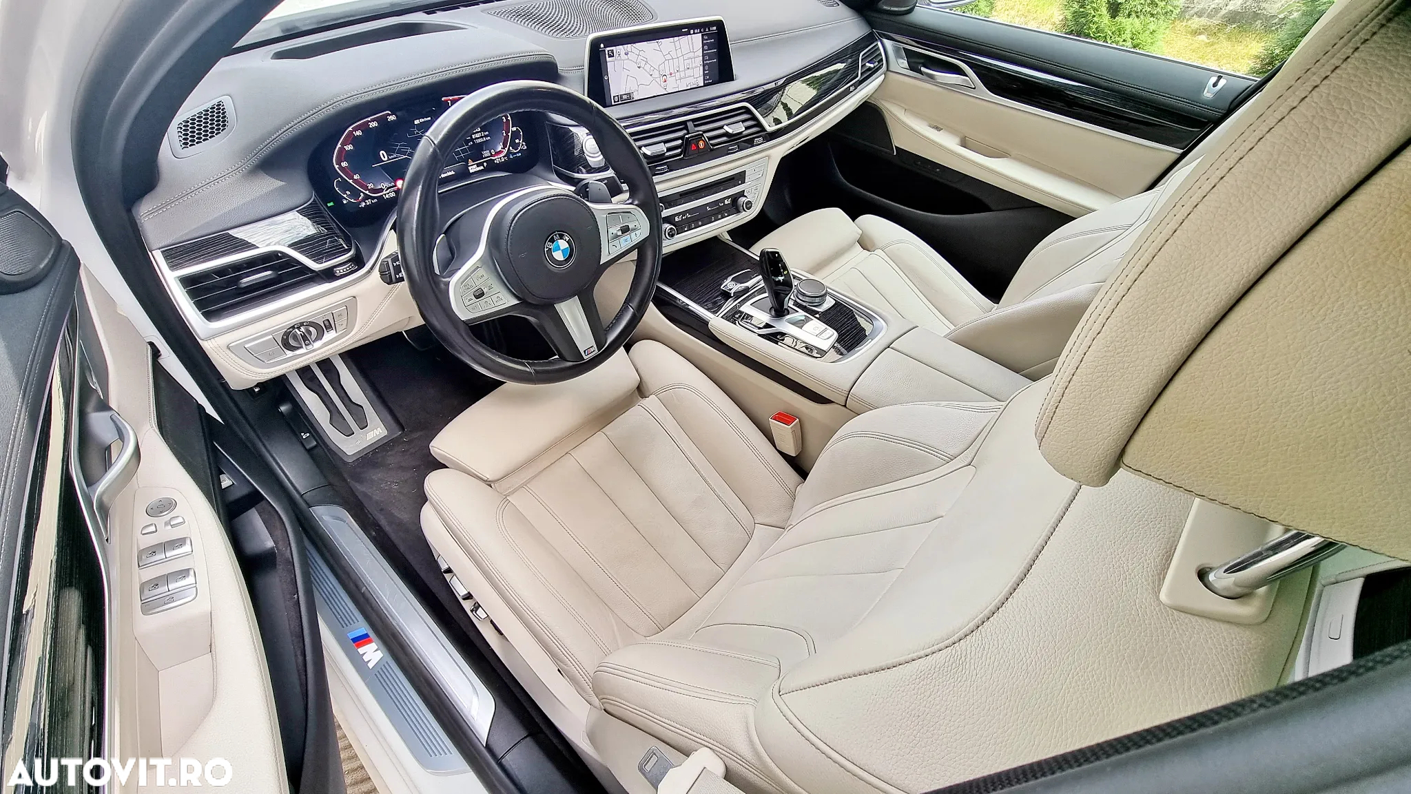 BMW Seria 7 745e - 4