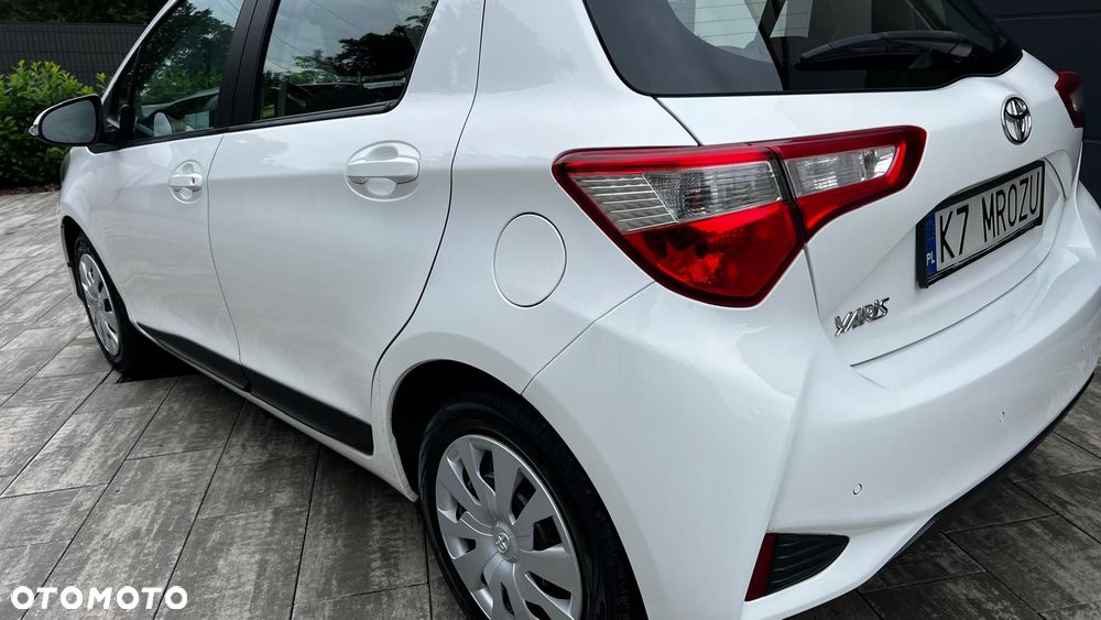 Toyota Yaris 1.5 Active - 9