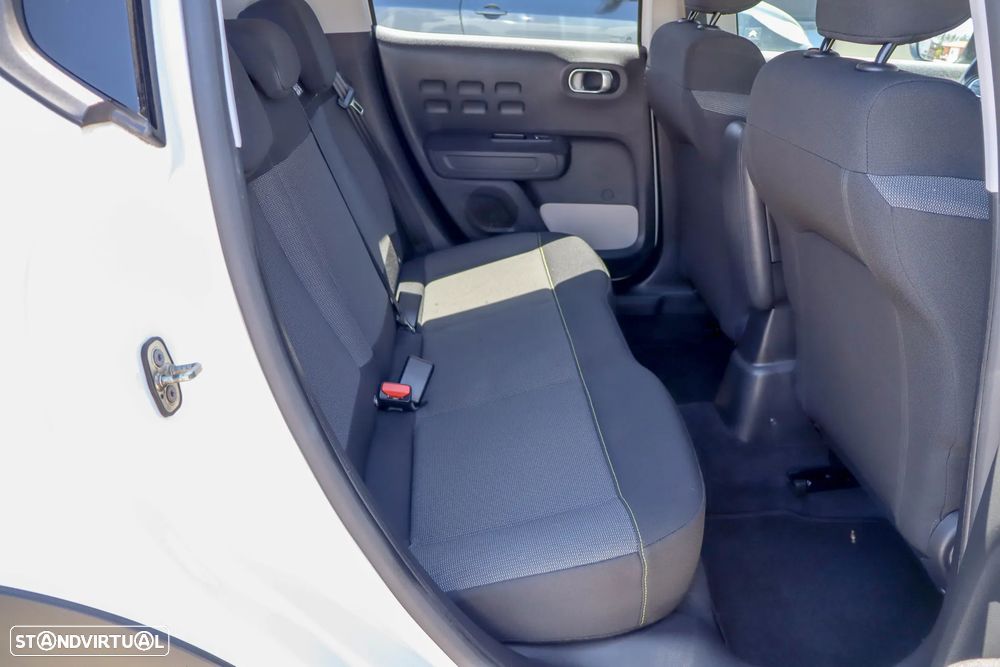 Citroën C3 1.2 PureTech Shine - 16