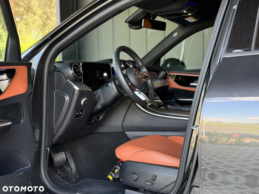 Mercedes-Benz GLC 300 de PHEV 4-Matic Avantgarde - 11