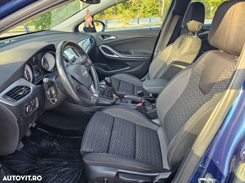Opel Astra 1.2L Turbo Start/Stop - 11