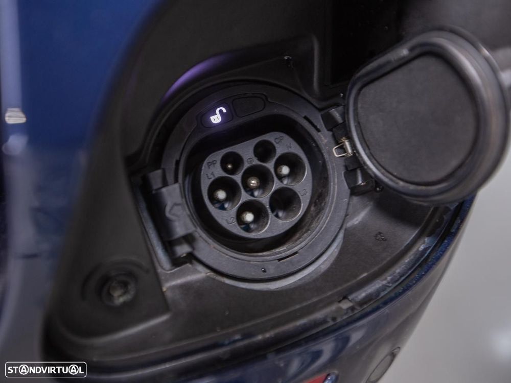 Mercedes-Benz E 300 de AMG Line - 31