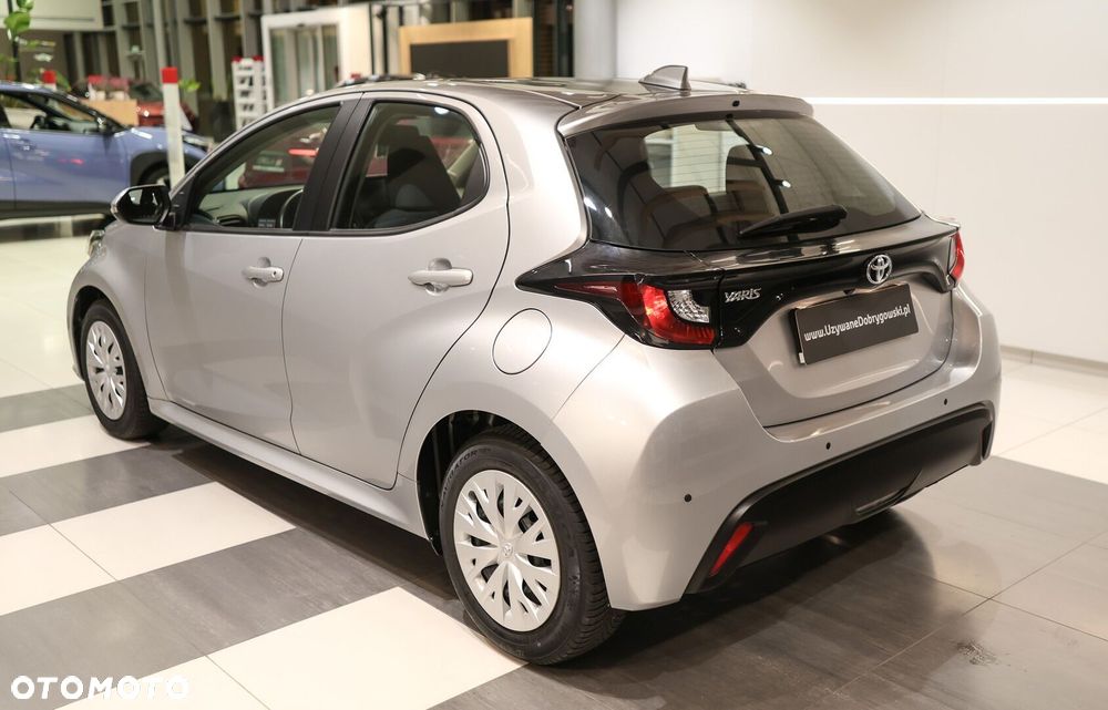 Toyota Yaris 1.5 Comfort - 4