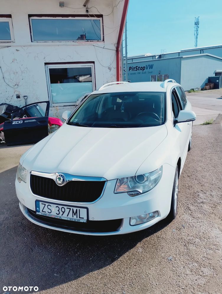 Skoda Superb 2.0 TDI Ambition DSG - 1